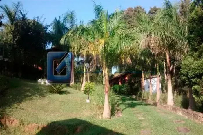 Chácara Rural à venda em Ibiúna (Alto da Cachoeira) 5 suítes, piscina e 8 vagas