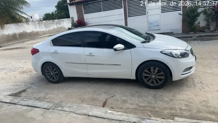 Kia Motors Cerato 1.6 16V Flex Aut. 2015