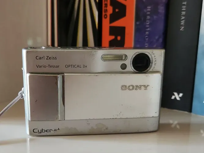 Sony Cyber-shot T10 Prata Funcionando Completa