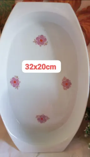 Vendo uma travessa refratória porcelana real