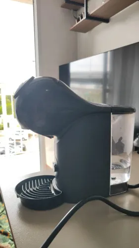 Vendo Cafeteira Nescafé Dolce Gusto + Cápsulas + Suporte!