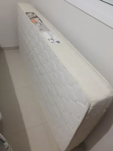 Colchão solteiro, ótimo estado