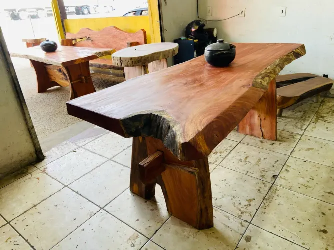 Mesa rústica c/2 bancos