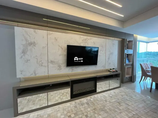 Locação anual: Apartamento 2 suítes + 2 demi suíts, no Bairro Pioneiros, Balneário Cambori