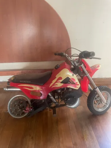 MINI MOTO IMPORTWAY 2T (NECESSITA REPAROS)
