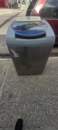 Vendo lavadora Brastemp 11kg funcionando perfeitamente, com garantia e entrega!