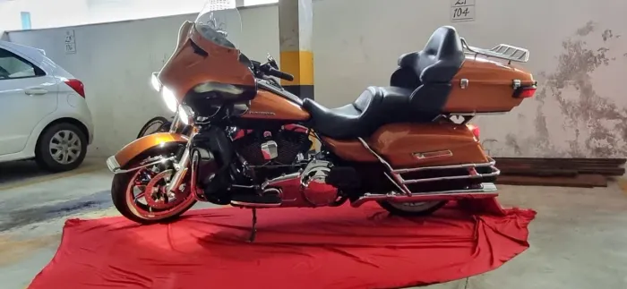 Venda de uma excelente Moto Harley taouriing