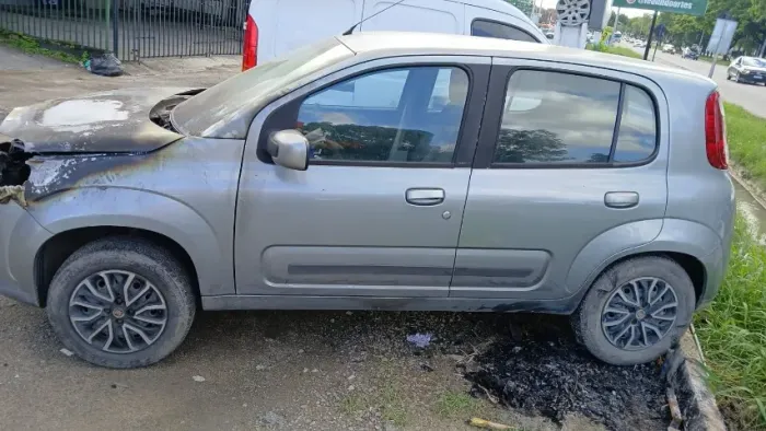 Fiat Uno Vivace/rua 1.0 EVO Fire Flex 8V 5P 2012