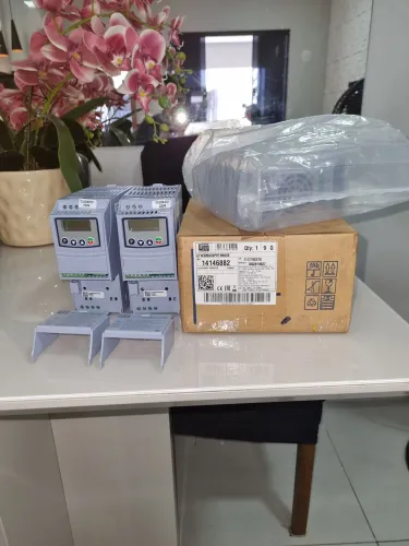 3 inversor de frequência cfw300 220v 1.5cv.