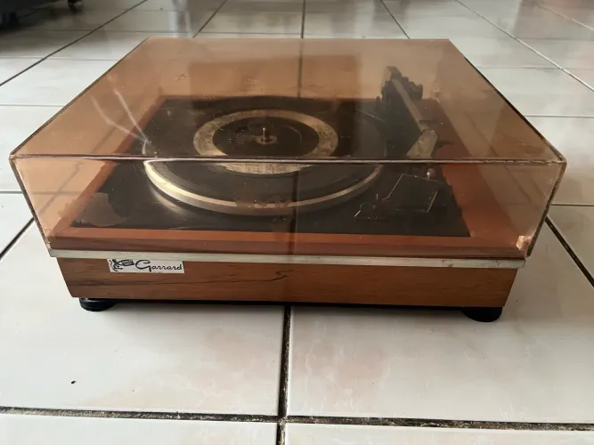 Toca Discos Garrard Inglês