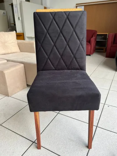 Vende-se mesa vidro com 4 cadeiras 