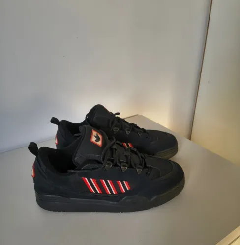 Adi2000
