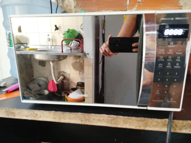 Microondas semi novo 20 litros