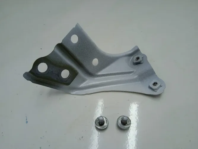Suporte Paralama Dianteiro Direito Corolla Cross 21 A24 Orig Branco