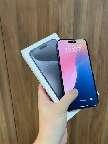 iPhone 15 pro maxx 256gb sem detalhes / entrego pra você 