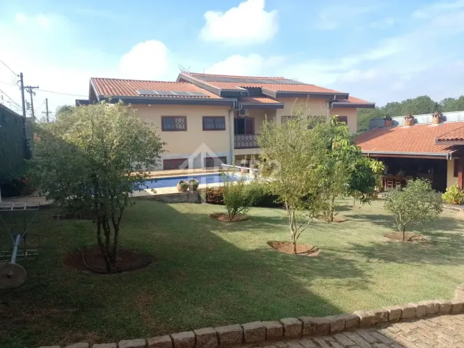 Residencia ampla com 5 dormitorios construida em terreno de 1000 metros em Nova Odessa SP