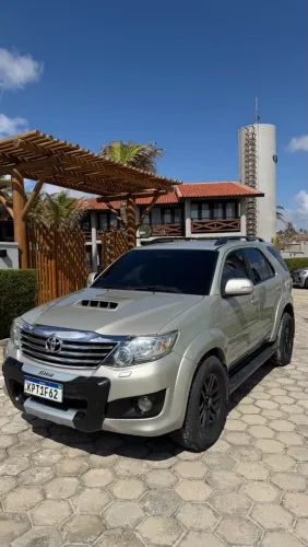 Toyota Hilux SW4 SRV D4-d 4X4 3.0 TDI Dies. AUT 2012