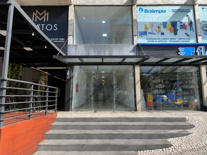 Locação - Loja na Avenida Rio Branco com 243m² no bairro Manoel Honório