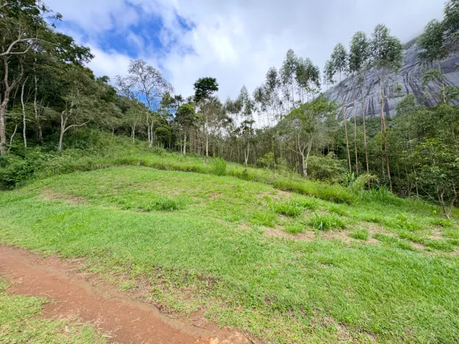 Terreno com 22.000m2 no condomínio Vale da Mata em Cantagalo, Petrópolis