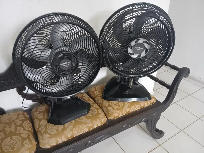 Vendo 2 ventiladores Britânia 40 cm super turbo