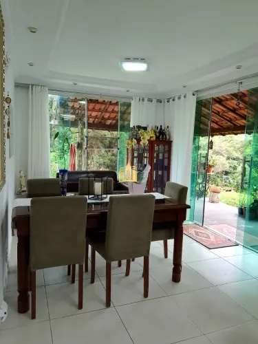 Casa à Venda em Condomínio Fechado ? Conforto, Segurança e Lazer Completo