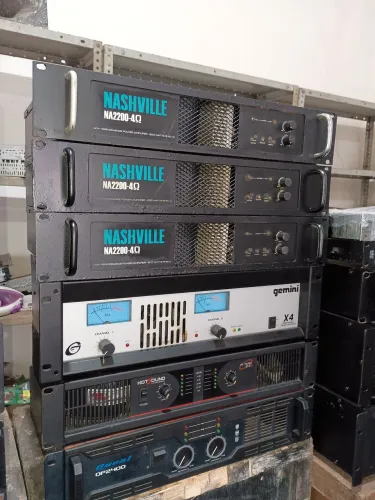 Amplificador Nashville na 2200