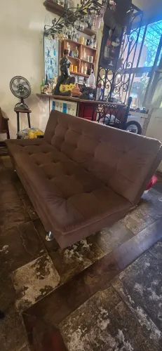 Sofá cama 3 lugares excelente