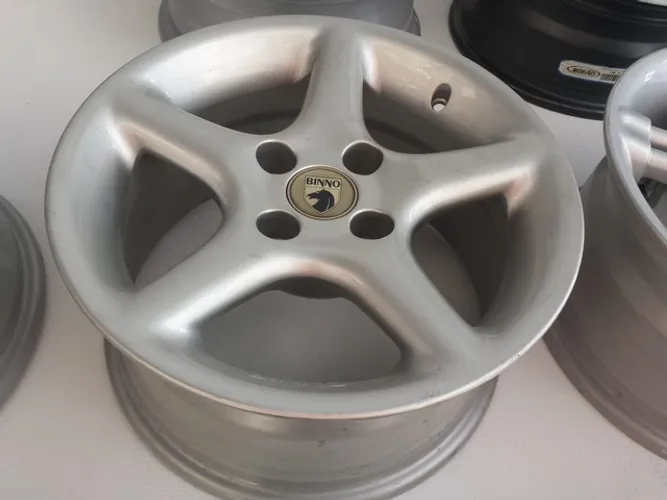 Roda aro 14 Binno B870 Prata Tala 7 Volkswagen gol 4X100
