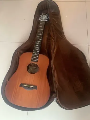 Violão Taylor baby BT2