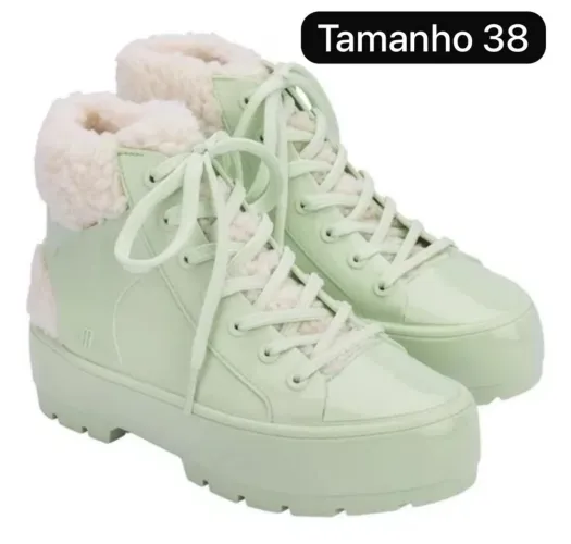 Bota melissa bota cano curto verde água