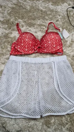 Conjunto de Biquíni Vermelho com Detalhes de Ancora