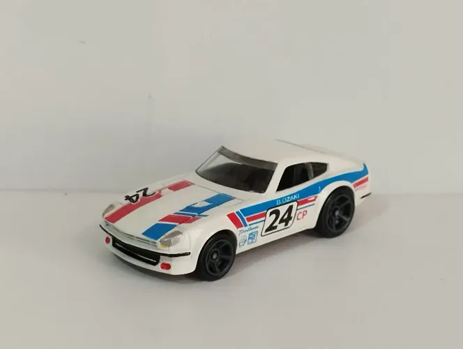 Miniatura Hotwheels Datsun.