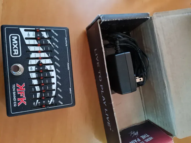 Pedal de guitarra Equalizador MXR Kerry King