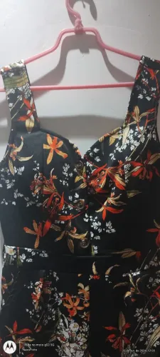 Macaquinho Floral Preto Tam G