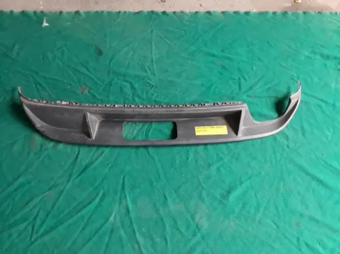 spoiler traseiro golf variant 2013/25 original usado
