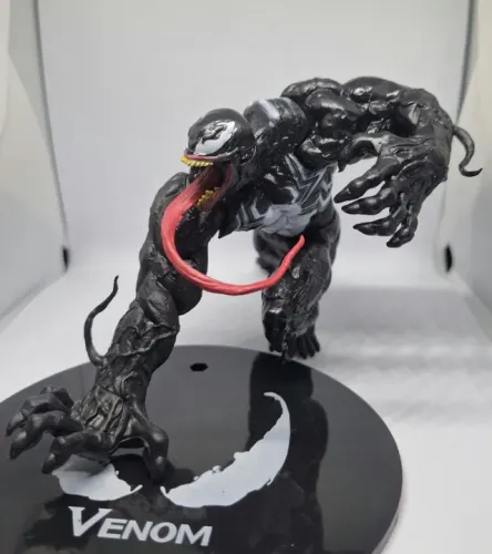 Boneco Venom - Action Figure