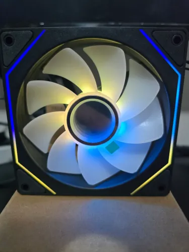 Fan ARGB Reverse TEUCER PRO - 120mm | 3 Pinos + PWM | 800-2000 RPM