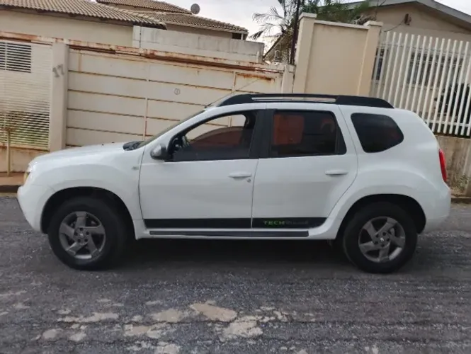 Renault Duster Techroad 2.0 Hi-flex 16V Mec. 2015