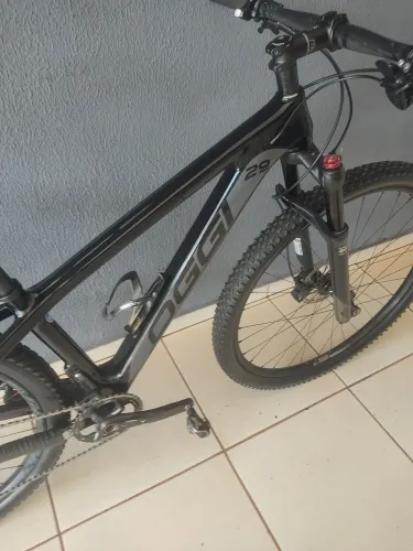Oggi carbono tamanho 15