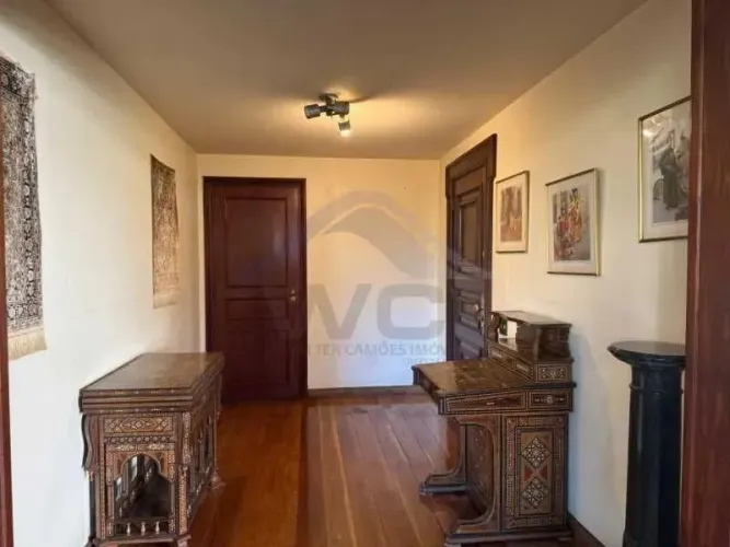 Metrô / 240m²