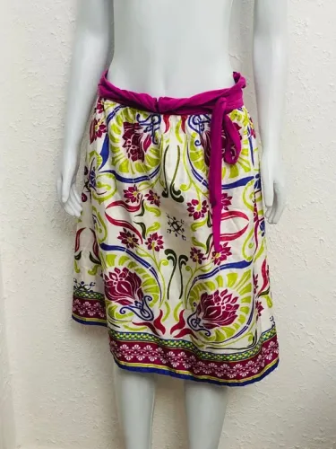 saia zara trf tamanho m estampada ótimo estado