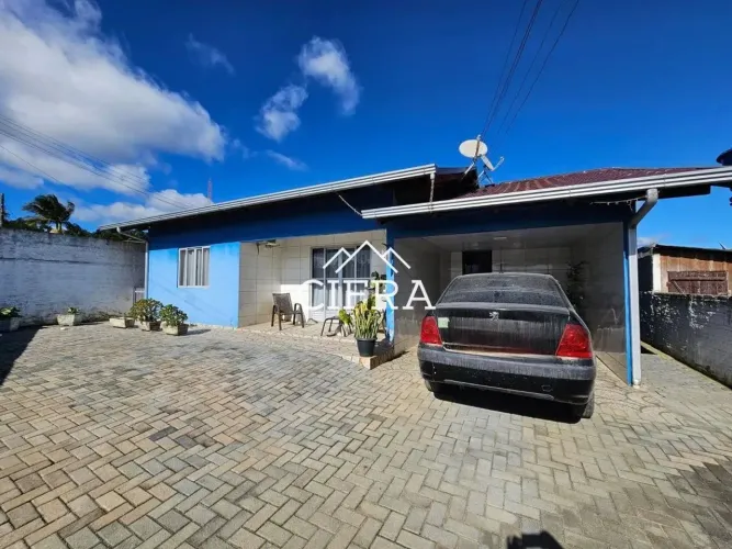 Casa de Alvenaria - Venda - 03 dormitórios - Piscina - 200m2 - Jardim Primavera - Lontras