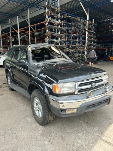 HILUX SW4 3.0 4X4 MANUAL FUNCIONANDO ANO 2001 DIESEL 224.269KM