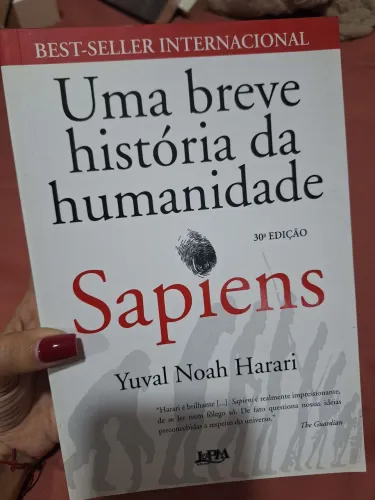 Livro Sapiens: Uma Breve História da Humanidade - Yuval Noah Harari