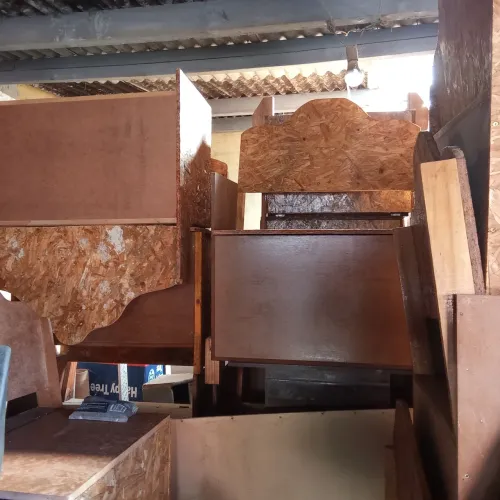 Caixas de lenha de diversos tamanhos