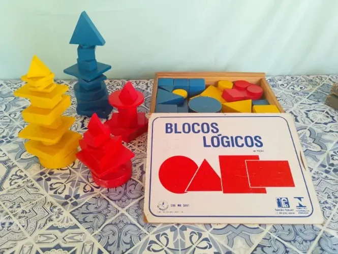 Blocos Lógicos Completo Com Peças A Mais Usados E Antigos