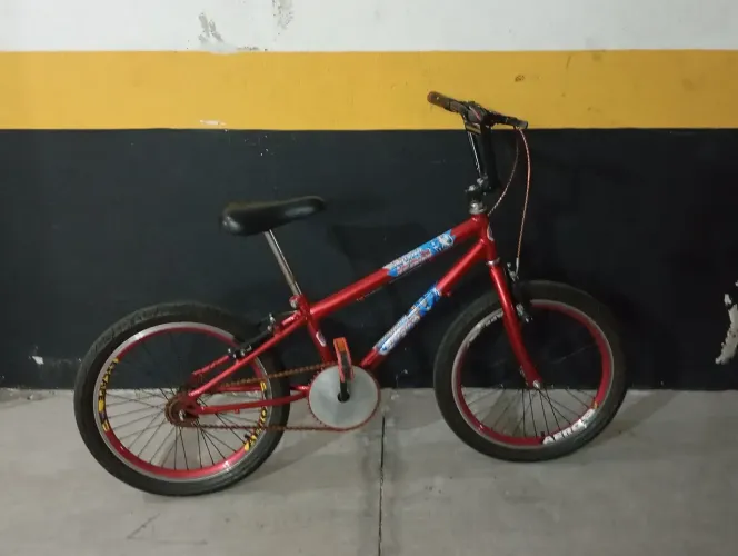 Bicicleta BMX De Aro 20 Na Cor Vermelha