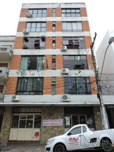Escritório para Alugar no Centro com 31m² de Área Útil Pronto para Uso Empresarial