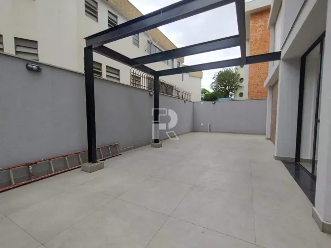 Área privativa em Serra (BH)  76,56 m² com 107,85 m² externo, 2 vagas