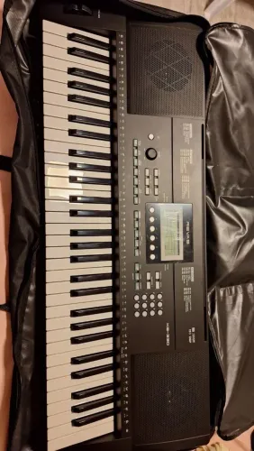 Vendo Teclado musical revas kb 330 + capa protetora + pedal sustain usadl